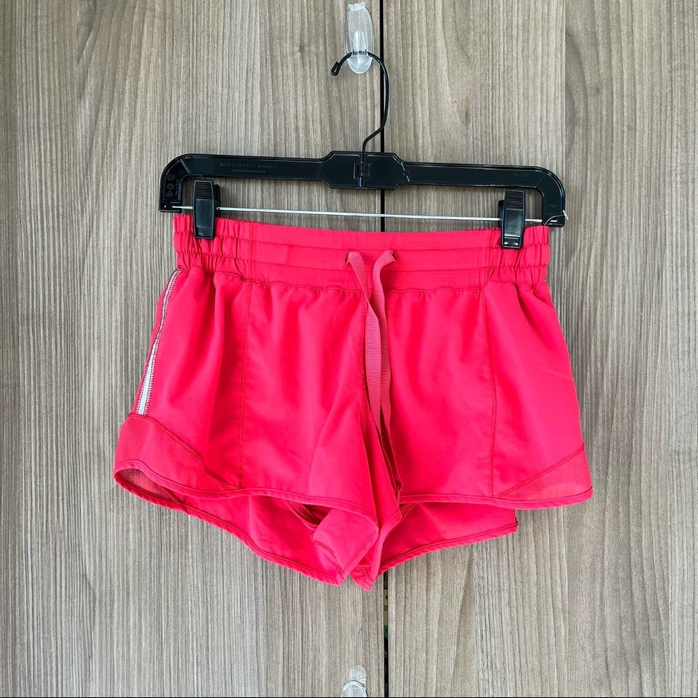 Lululemon HOTTY HOT HR SHORT 2.5" *LINED Watermelon Red